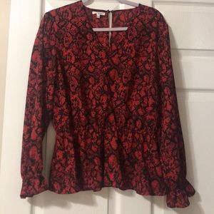 Like new Maurices size L v neck sheer top